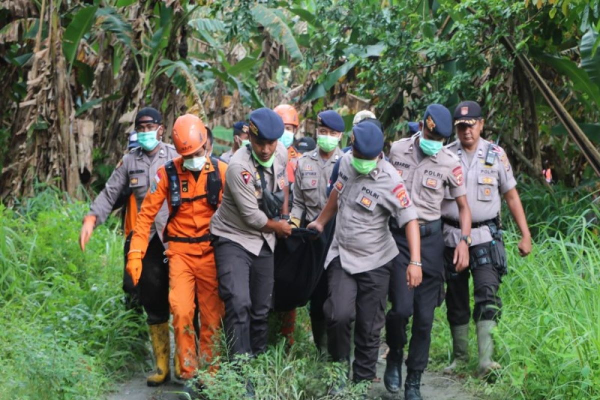 Anjing pelacak temukan 19 jenazah korban banjir bandang di Sentani