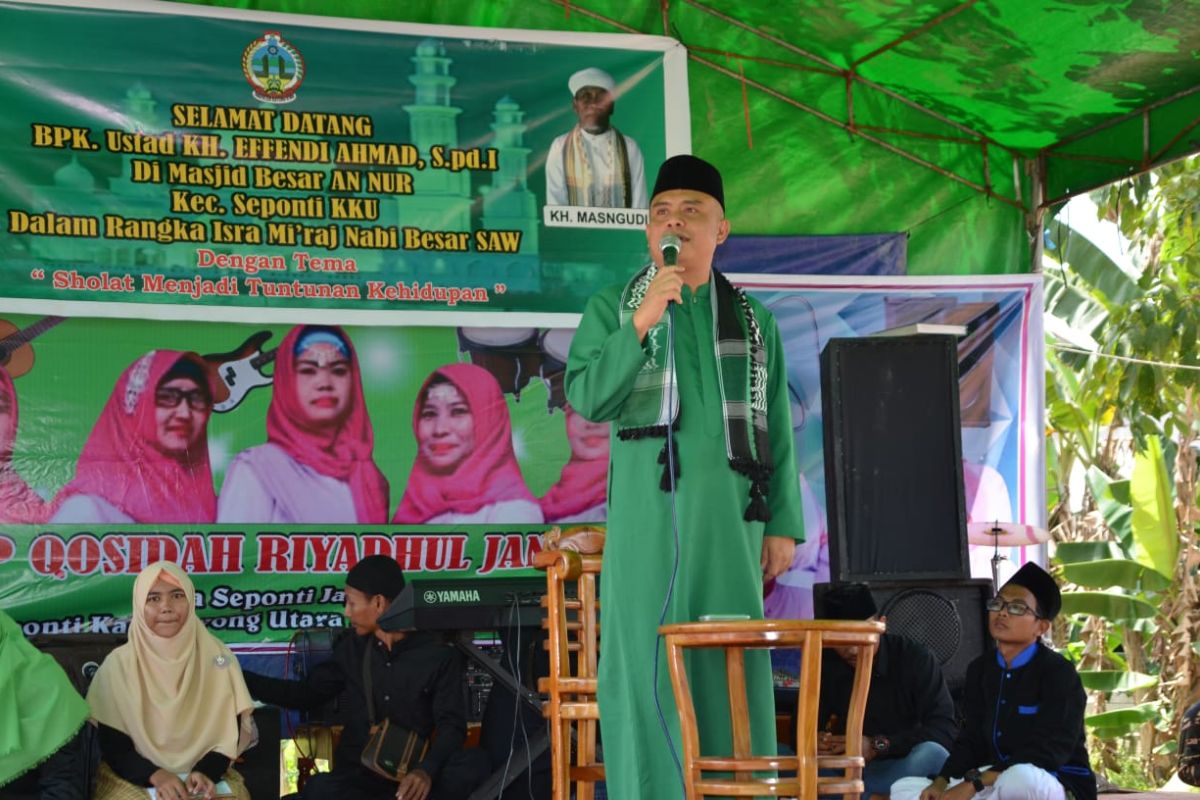 Wakil Bupati Kayong Utara Isra Mi'raj di Masjid Annur