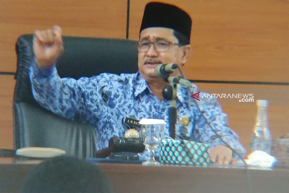 Bupati Kapuas Hulu : jangan sembarang sebarkan corona di medsos