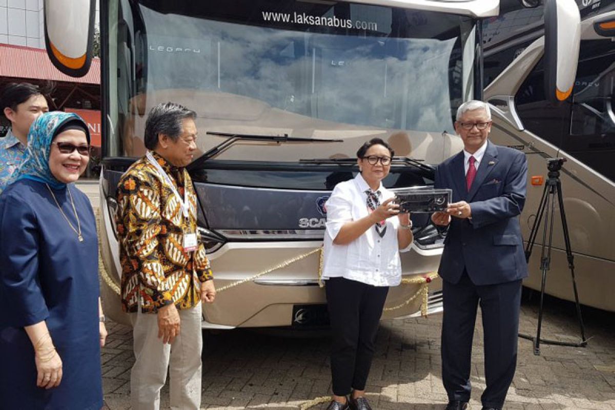 Indonesia pertama kalinya ekspor bus eksekutif ke Bangladesh