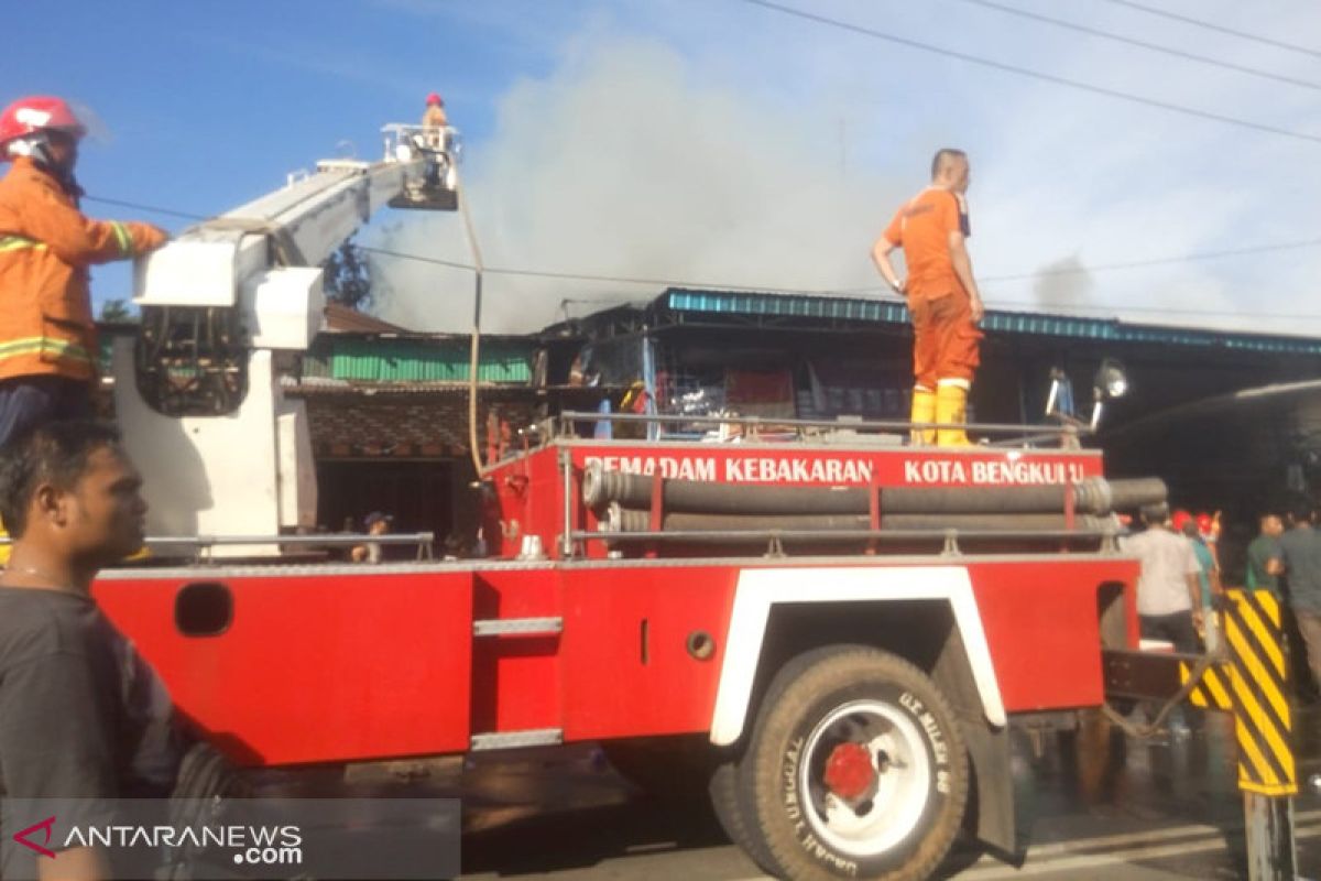 Dua kebakaran terjadi hampir bersamaan di ibukota