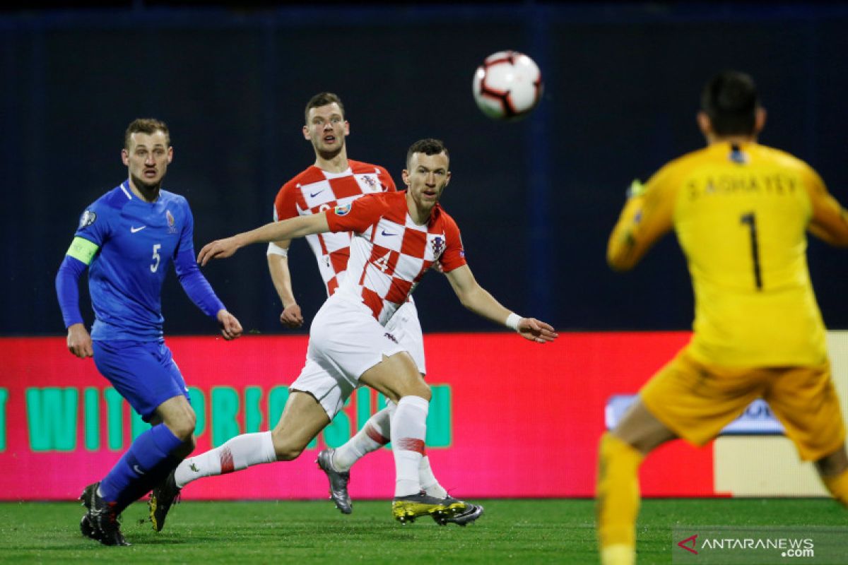 Cetak gol larut, Kramaric antar Kroasia tekuk Azerbaijan 2-1