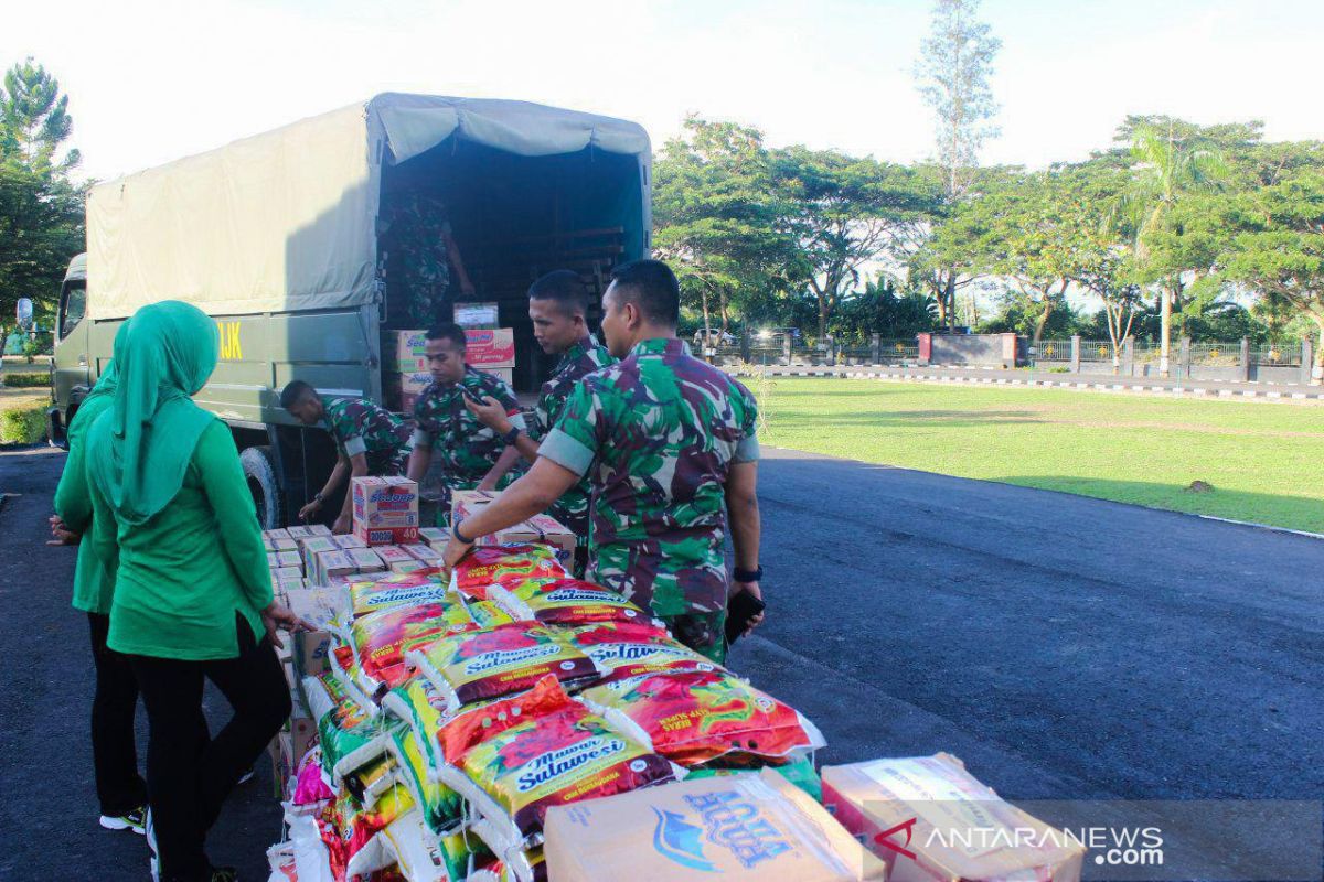 Brigif Kostrad kirim sembako bantu pengungsi Jayapura