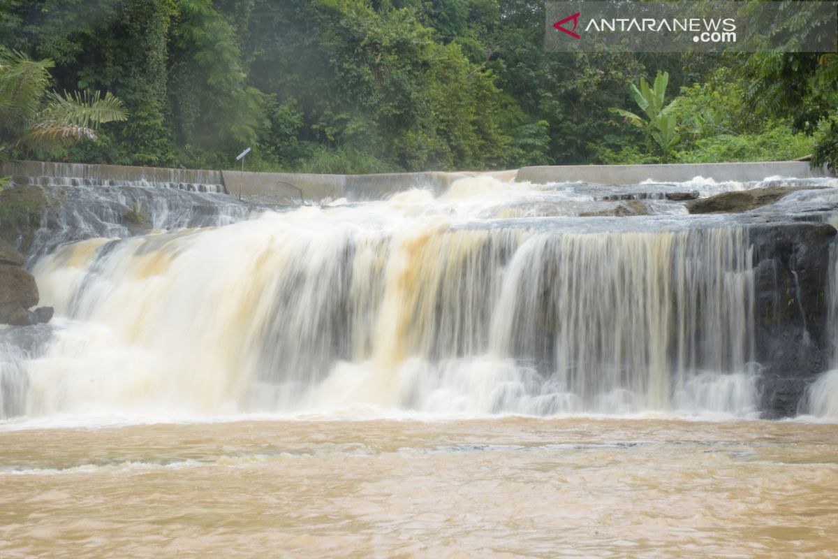 Bupati ajak perusahaan kembangkan pariwisata di Waykanan