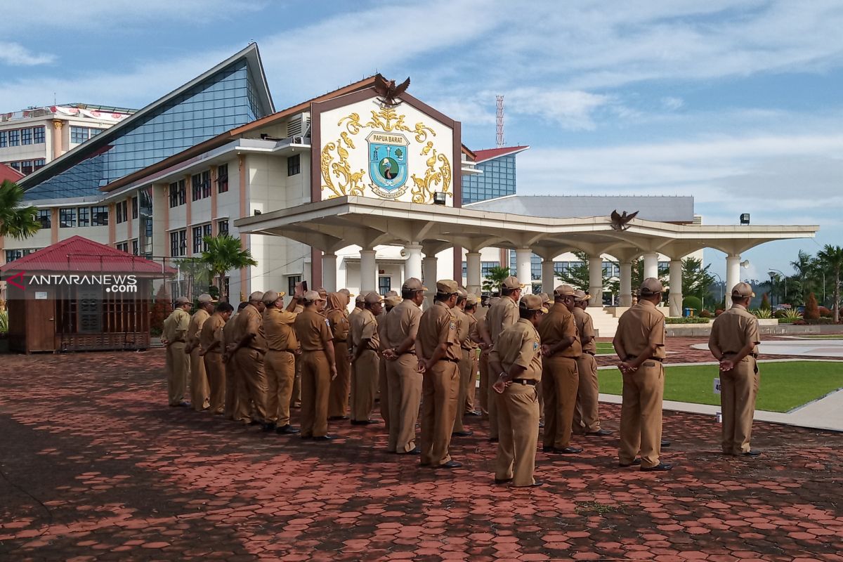 Sekdis Papua Barat diimbau tidak lampaui kewenangan