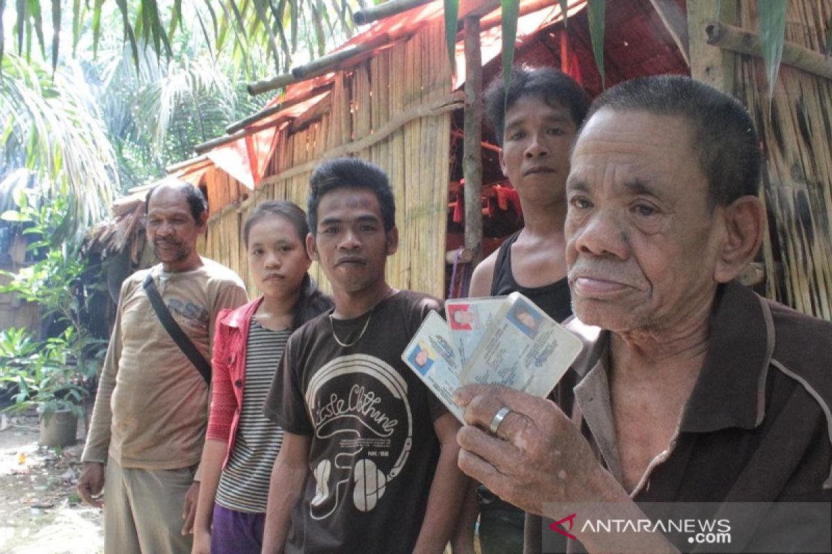 Suku Anak Dalam di gerbang perayaan demokrasi