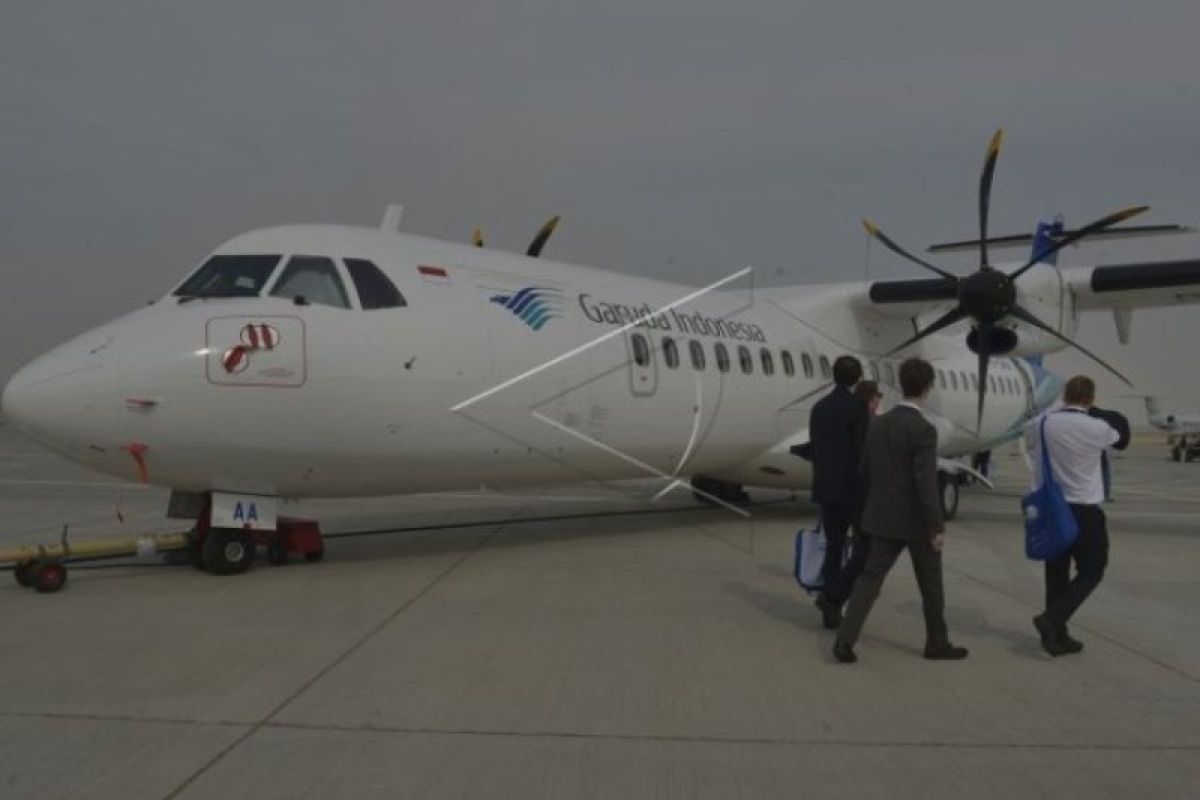 Pesawat ATR garuda diduga alami kerusakan "landing gear" jelang tinggal landas