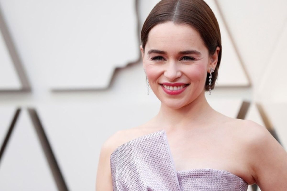 Bintang 'Game of Thrones' Emilia Clarke pernah terserang aneurisma otak