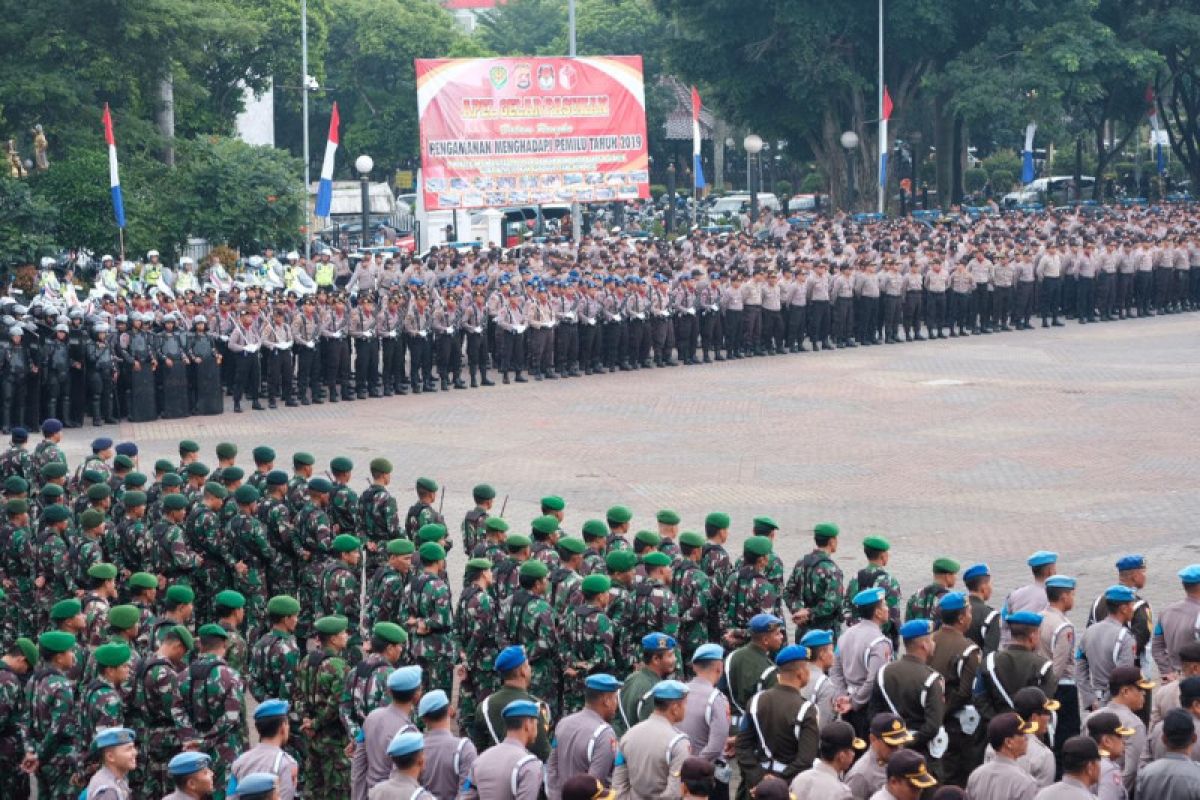 Polda Banten dan Korem 064/MY gelar pasukan jelang kampanye rapat umum Pemilu 2019.