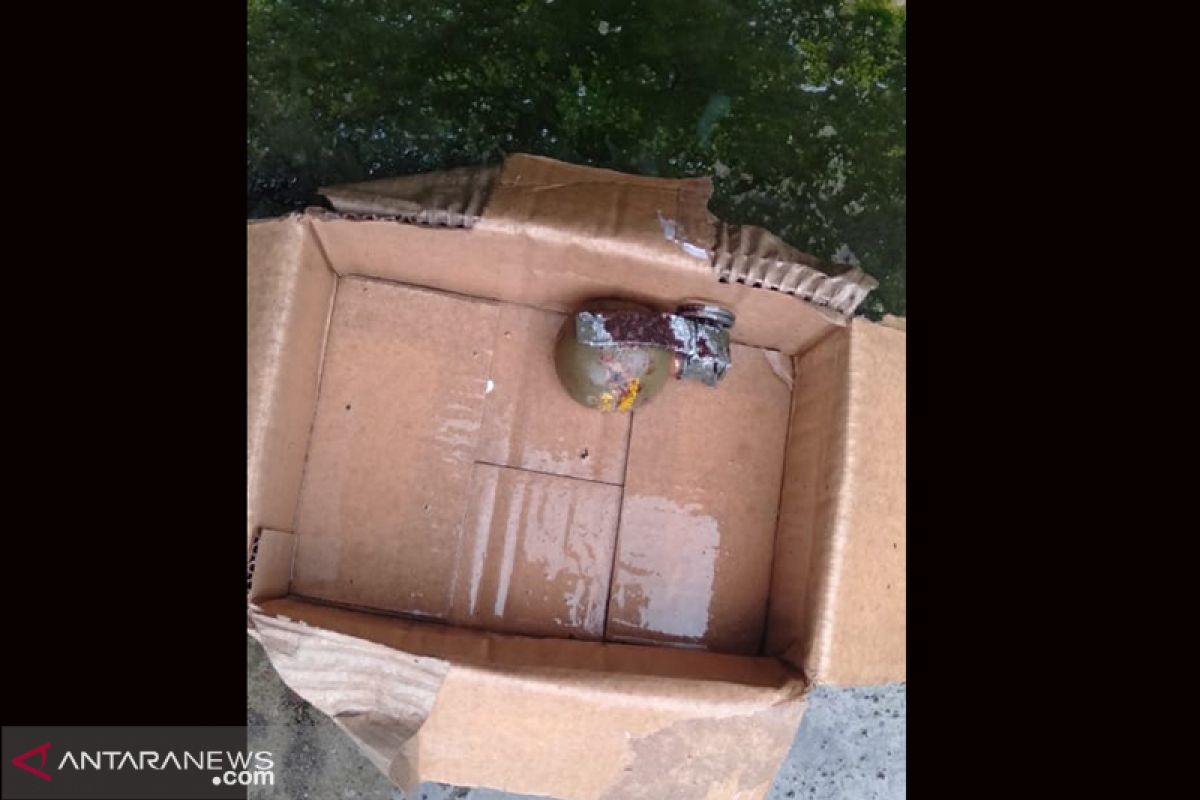 Petugas kebersihan Rejang Lebong temukan granat dalam bak sampah