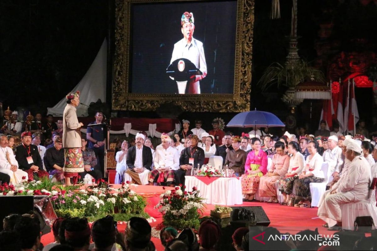 Gubernur minta ke presiden alokasikan anggaran untuk desa adat