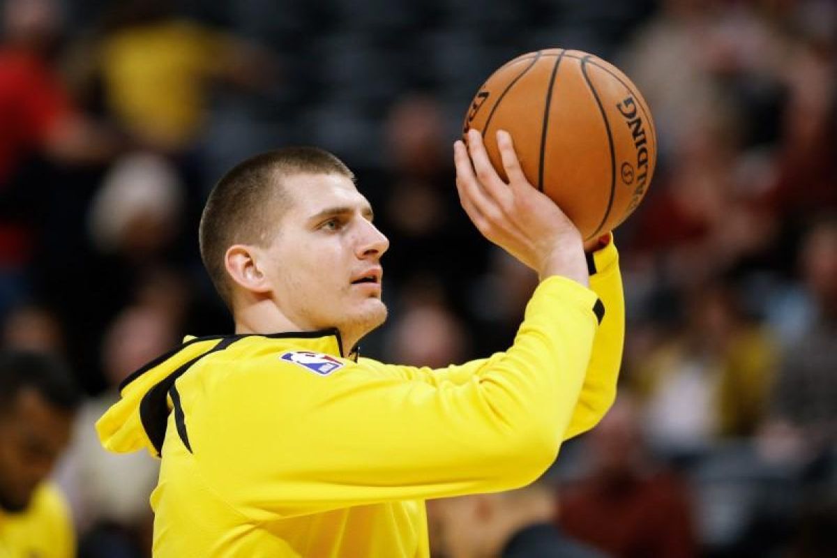 Jokic bawa Nuggets sapu Wizards 113-108