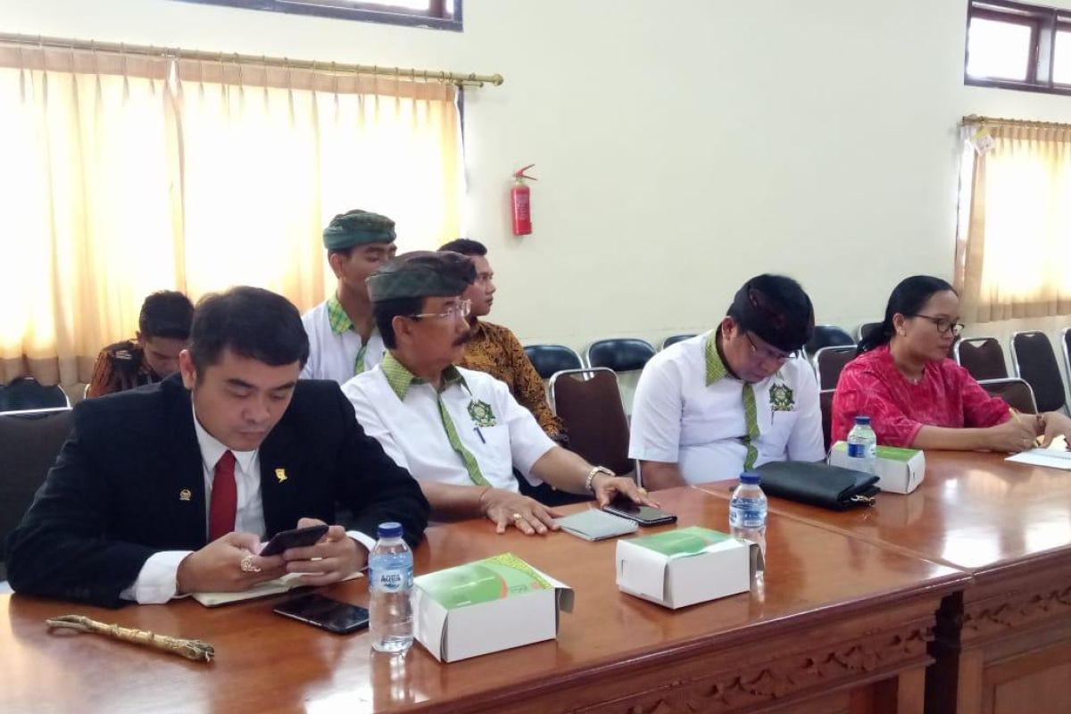 Calon Senator asal Bali sepakati kampanye Rapat Umum 18 Hari