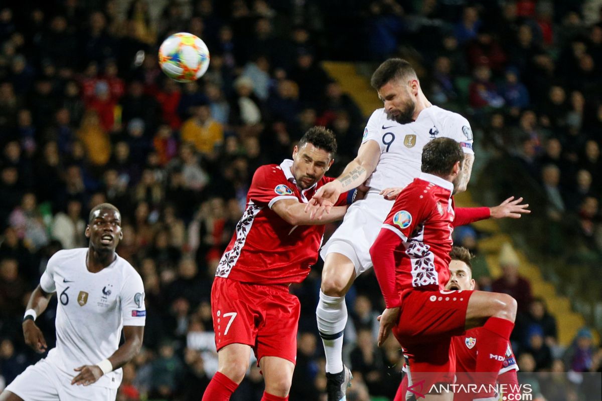 Cukur Moldova 4-1, Les Bleus bermain sempurna