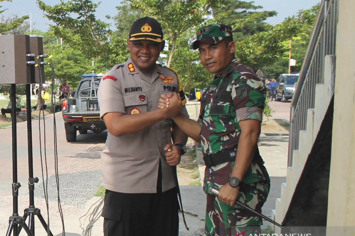 1.100 personel TNI-Polri amankan TPS di Kota Palu.