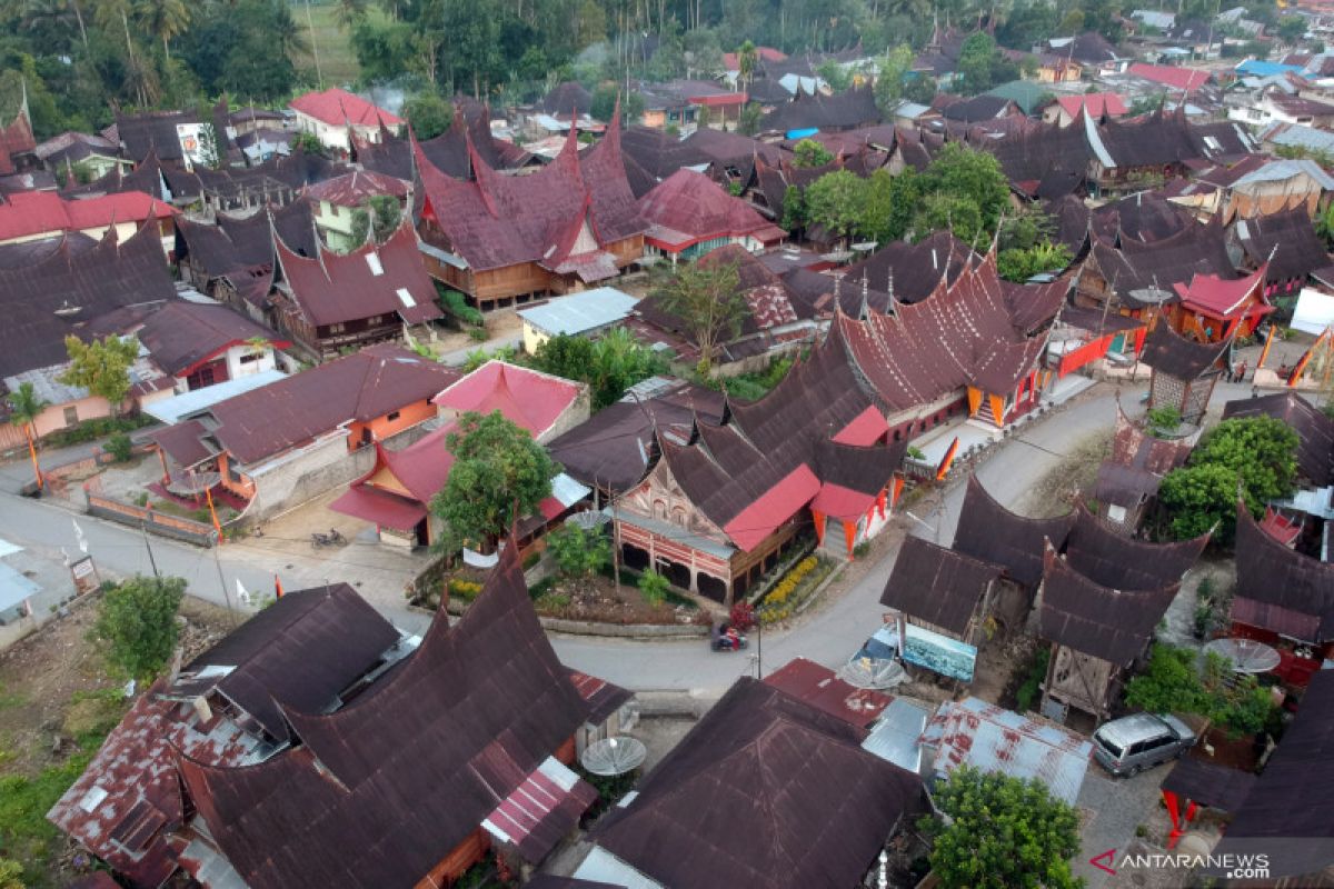 Solok Selatan lakukan penomoran renovasi Rumah Gadang