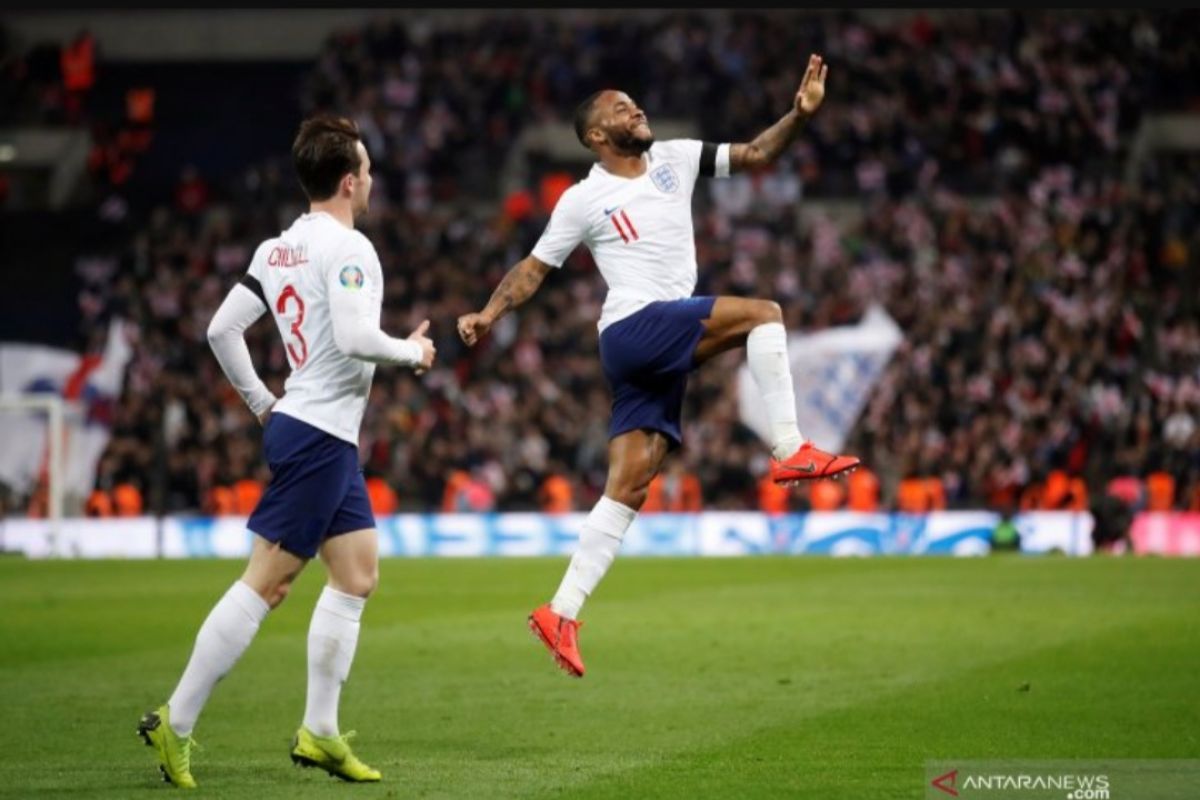 Raheem Sterling cetak hattrick, Inggris cukur Republik Ceko 5-0