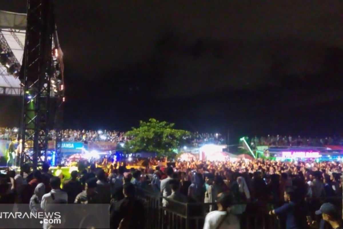 Ribuan milenial di Padang hadiri Festival Minang United (video)