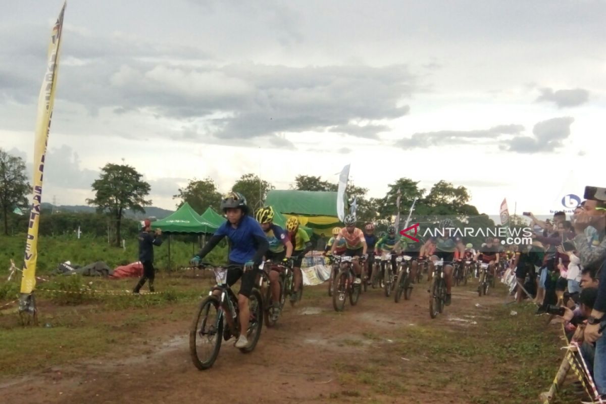 Ratusan pembalap ramaikan Kejuaraan Balap Sepeda Baturaja