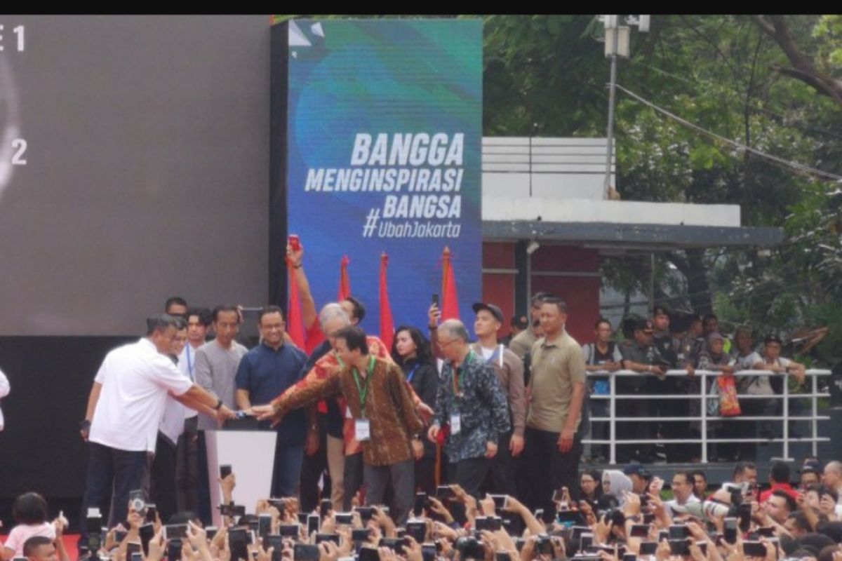Presiden Jokowi minta DKI Jakarta mulai bangun MRT rute timur-barat