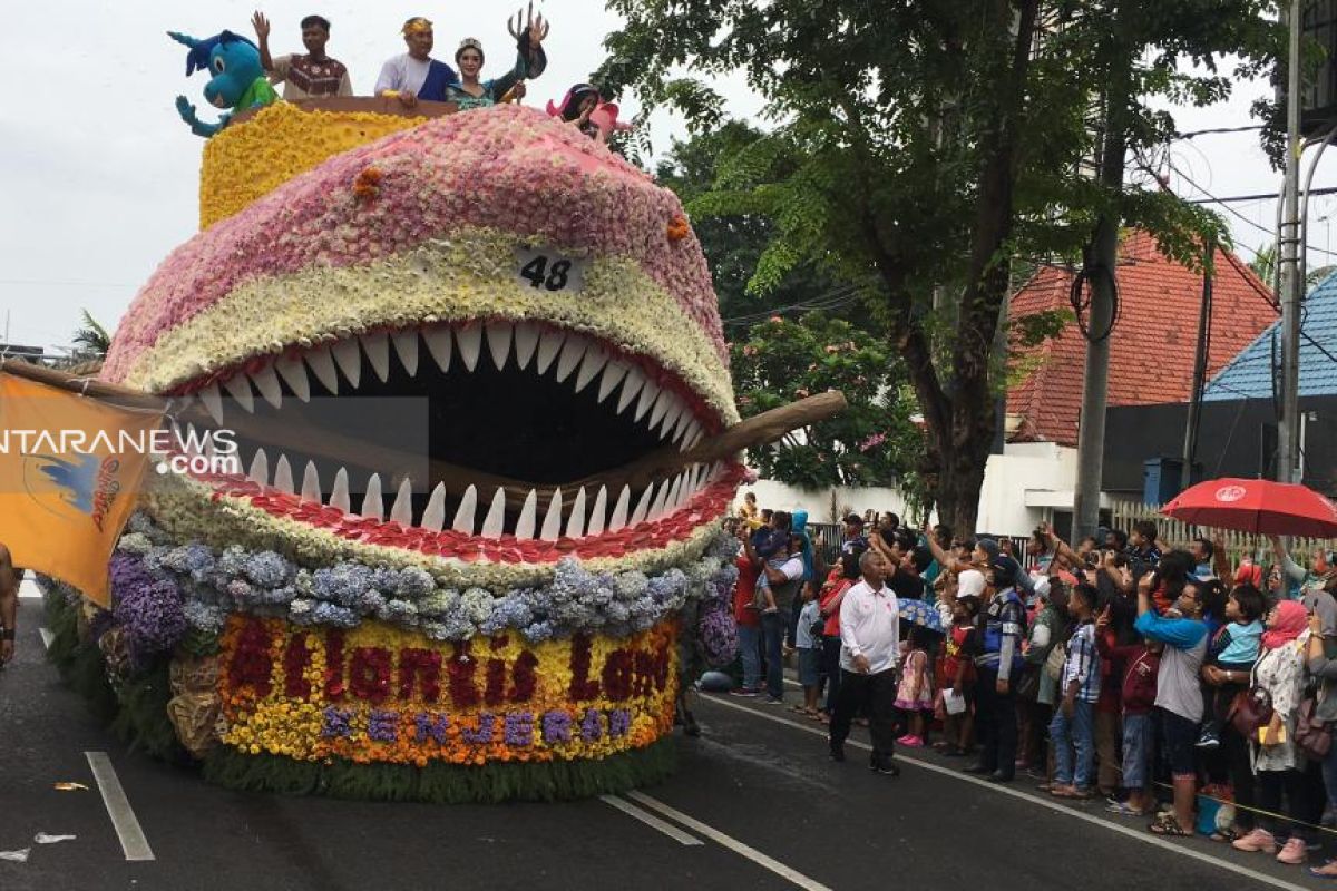 Parade Surabaya Vaganza 2019 jadi ajang pemersatu budaya (Video)