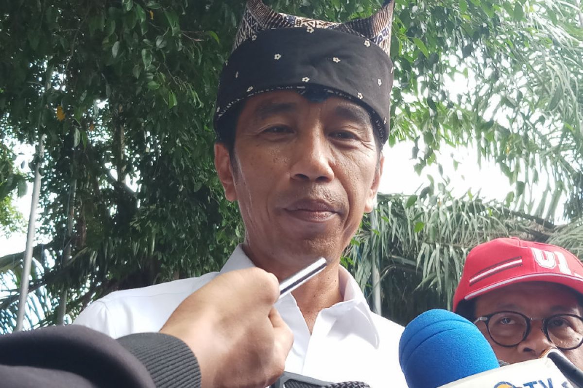 Jokowi imbau masyarakat Banyuwangi tidak golput