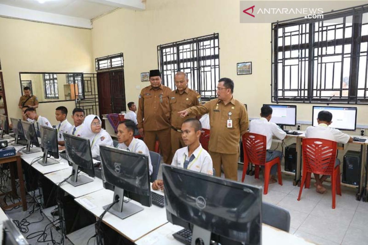 Pemprov dukung sekolah di Kepri hasilkan lulusan terbaik