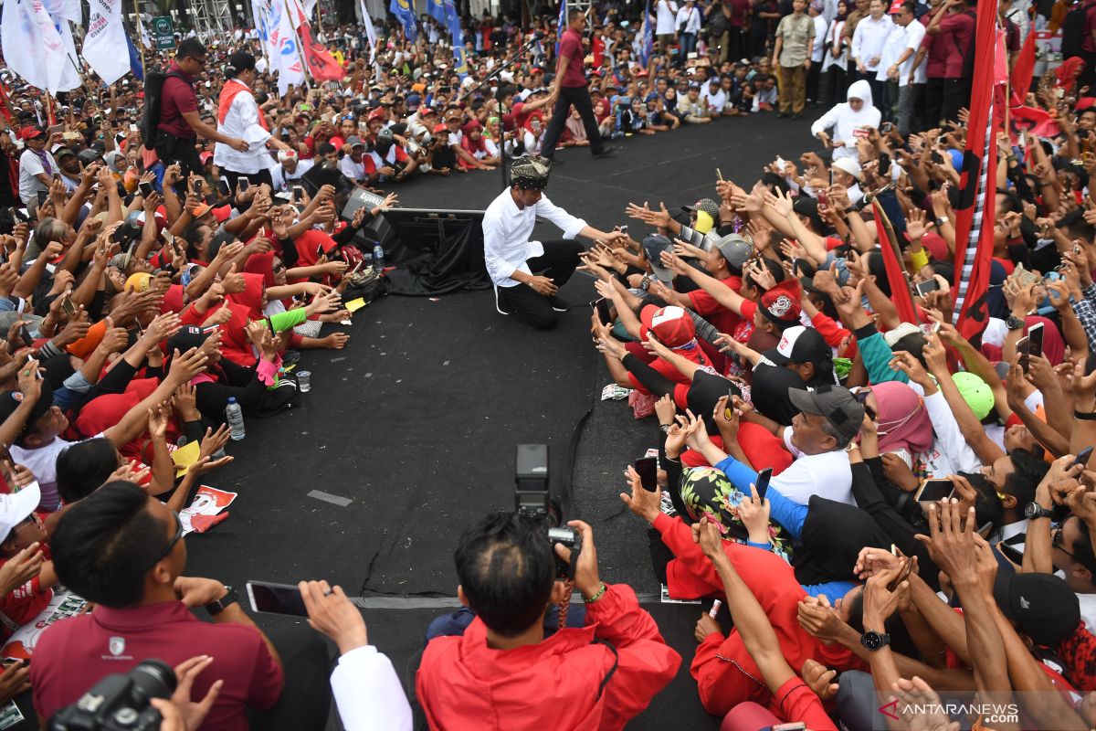 Kampanye di Banyuwangi, Jokowi ajak masyarakat lawan hoaks