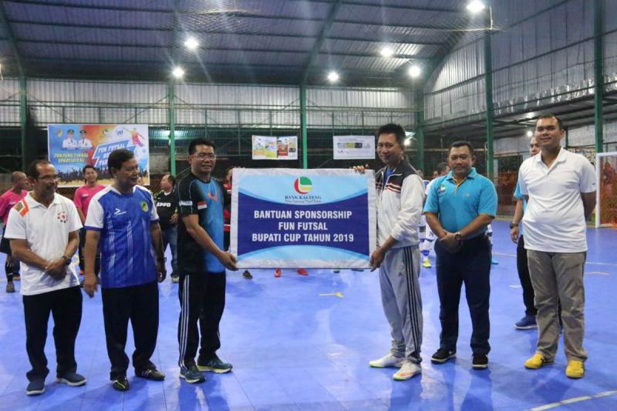 Nadalsyah Buka Kejuaraan Bupati Cup Fun Futsal