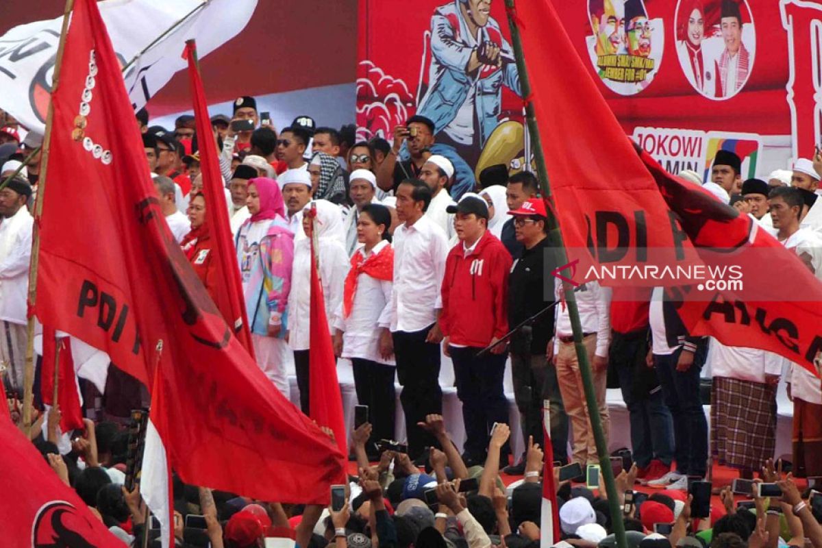 Round up - Seharian Jokowi kampanye di tiga daerah Jatim