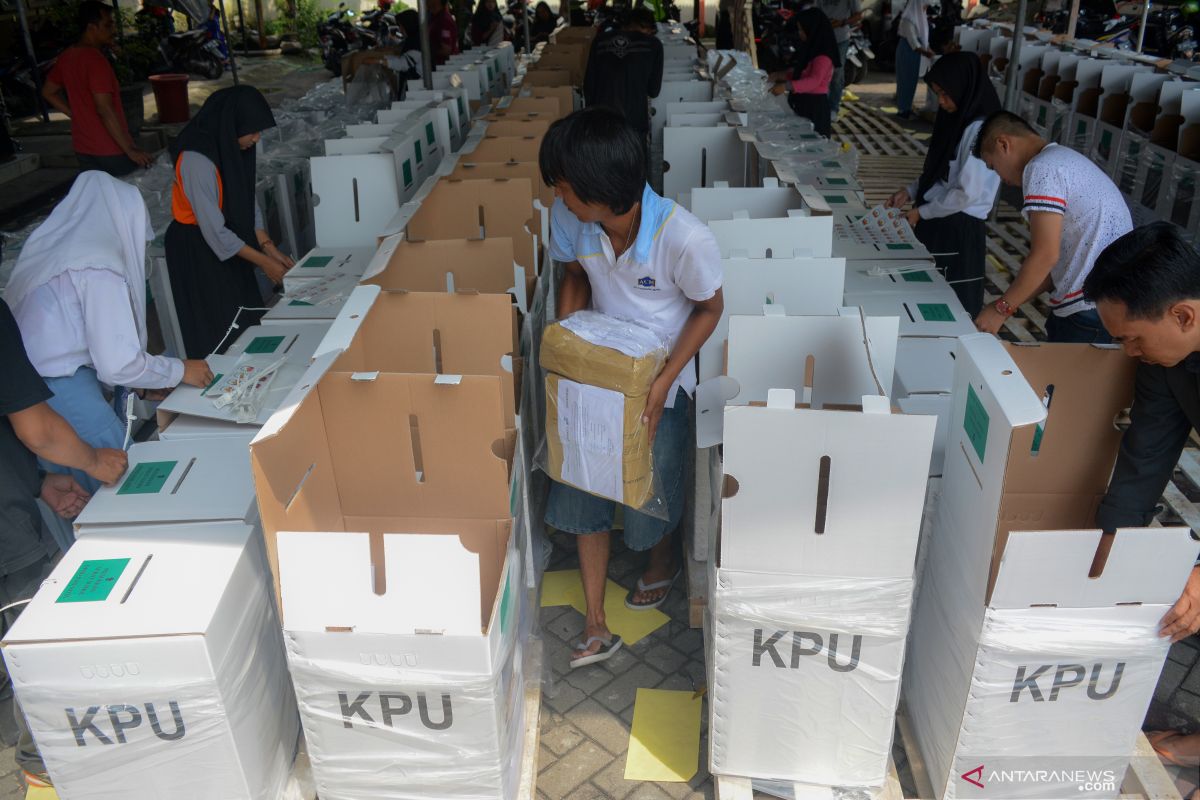 Surat suara Pemilu 2019 tiba di Ternate