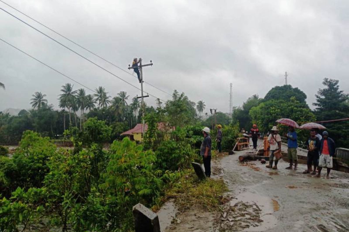 PLN Papua kebut perbaikan tower PLTA Orya pascabanjir Sentani