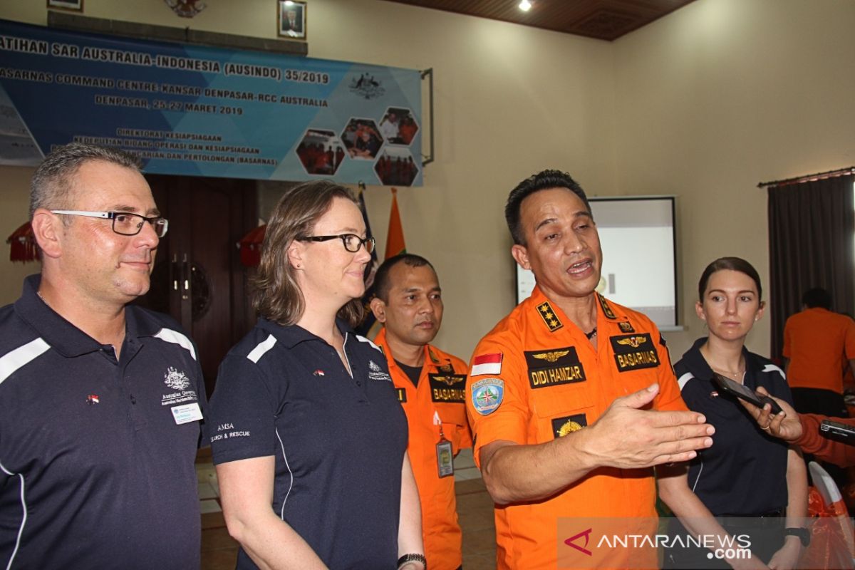 Di Bali, Indonesia-Australia latihan bersama penanganan kecelakaan di laut