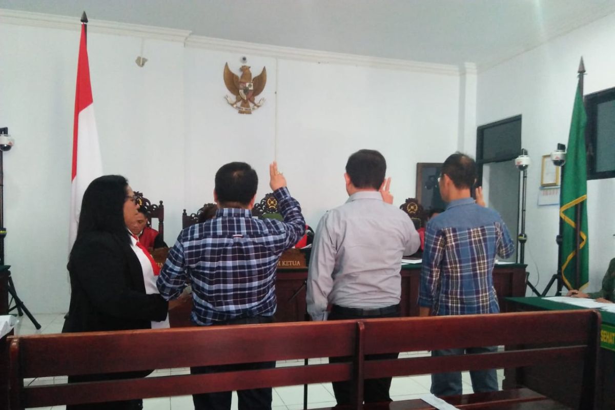 Pengusaha asal Surabaya berbelit-belit di persidangan