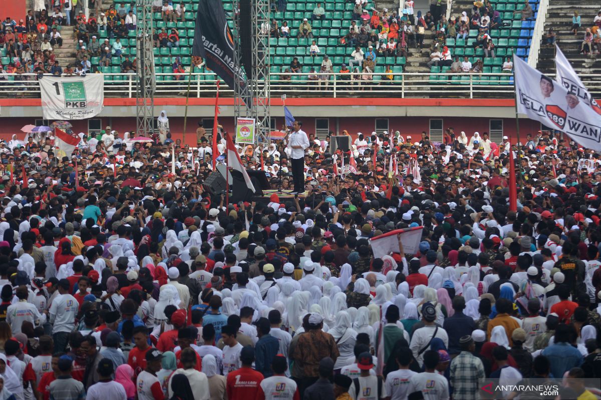 Jokowi sapa pendukung dengan bahasa Aceh "Peuhaba"