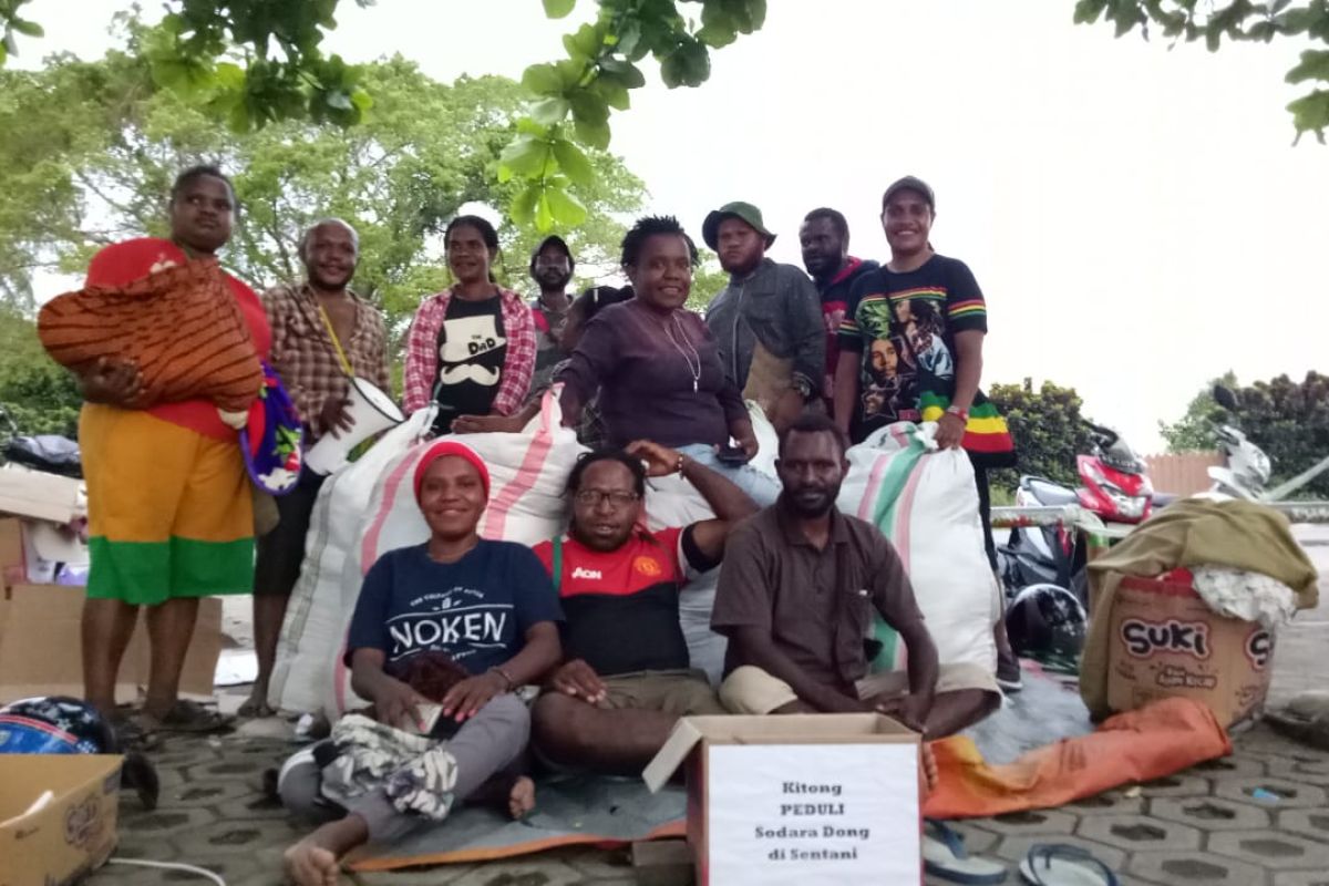 Pemuda Nabire galang dana untuk korban banjir bandang Jayapura