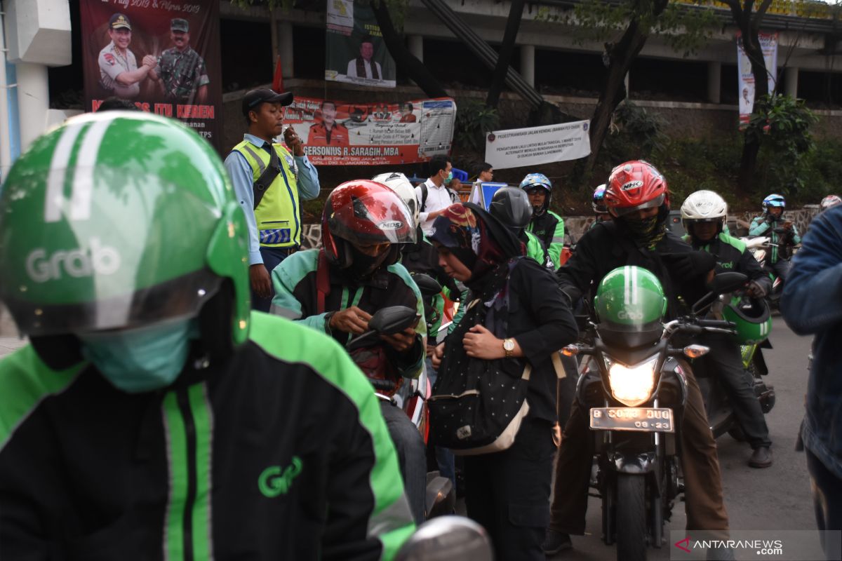 Ojol boleh beroperasi saat PSBB, Grab apresiasi pemerintah