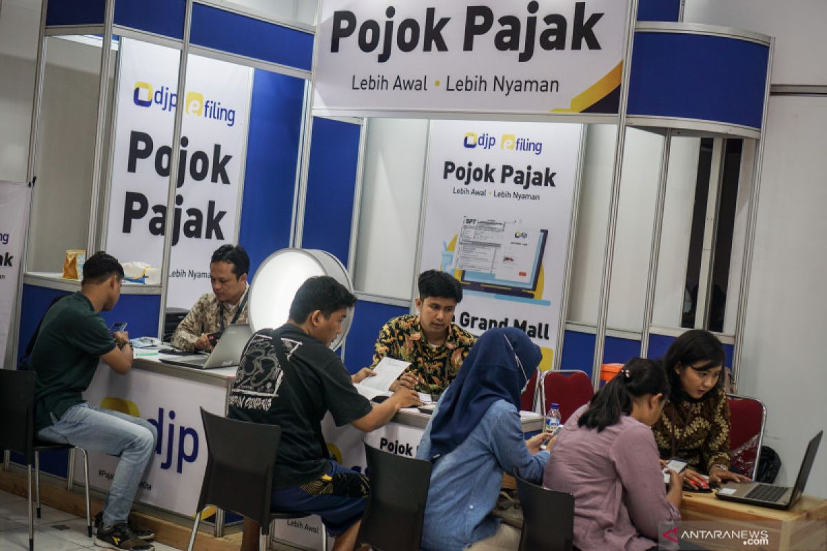 Petugas pajak Palembang siaga hingga akhir pekan input SPT