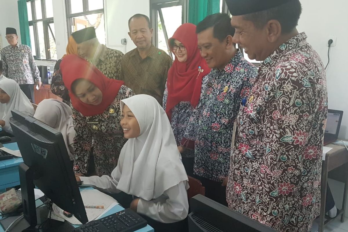 Wali Kota Mojokerto resmikan laboratorium TIK di SMPN 4