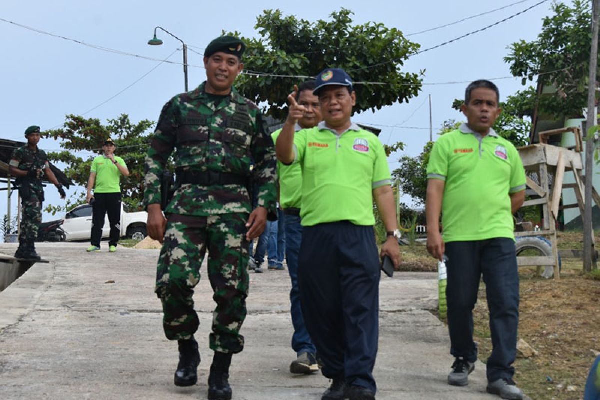 Pemkab Barito Utara bantu infrastruktur Peleton I Kipan C Muara Teweh