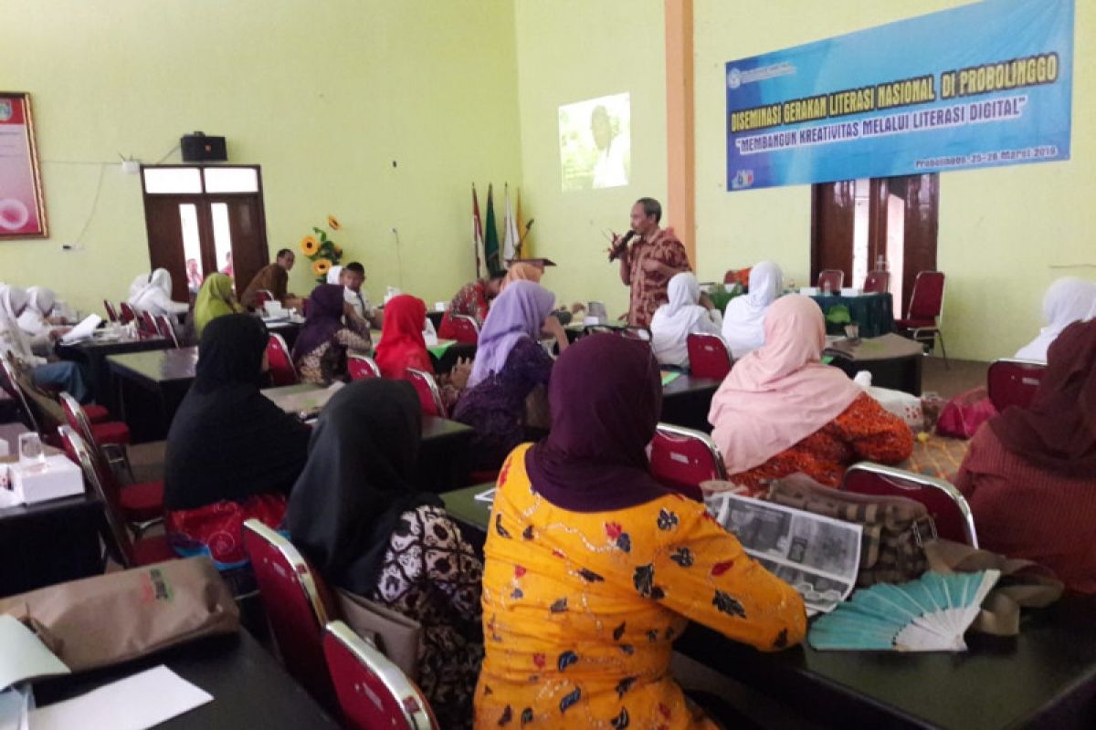 Balai Bahasa Jatim kelilingkan gerakan literasi ke berbagai daerah