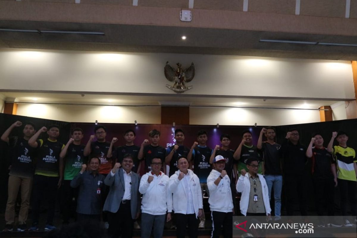 Atta Halilintar tantang Vidi Aldiano di Piala Presiden Esports