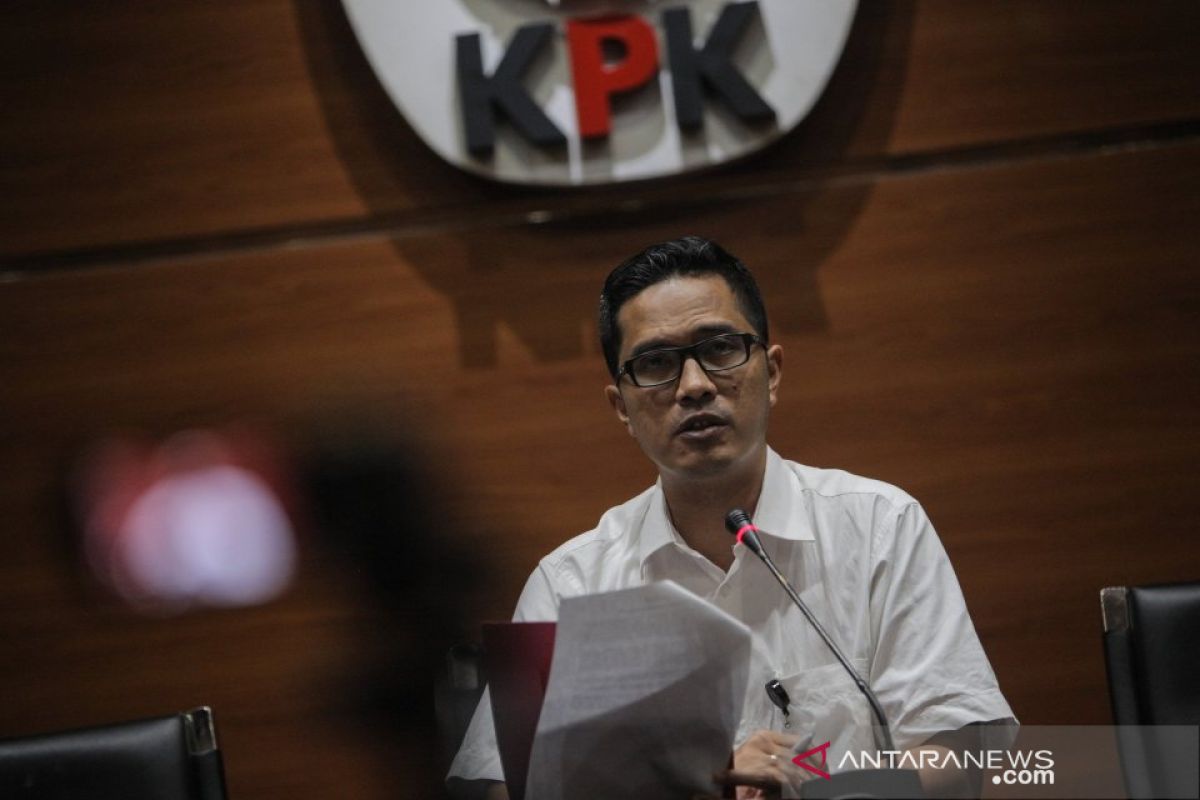 KPK: Seorang staf protokol Wali Kota Medan kabur saat OTT