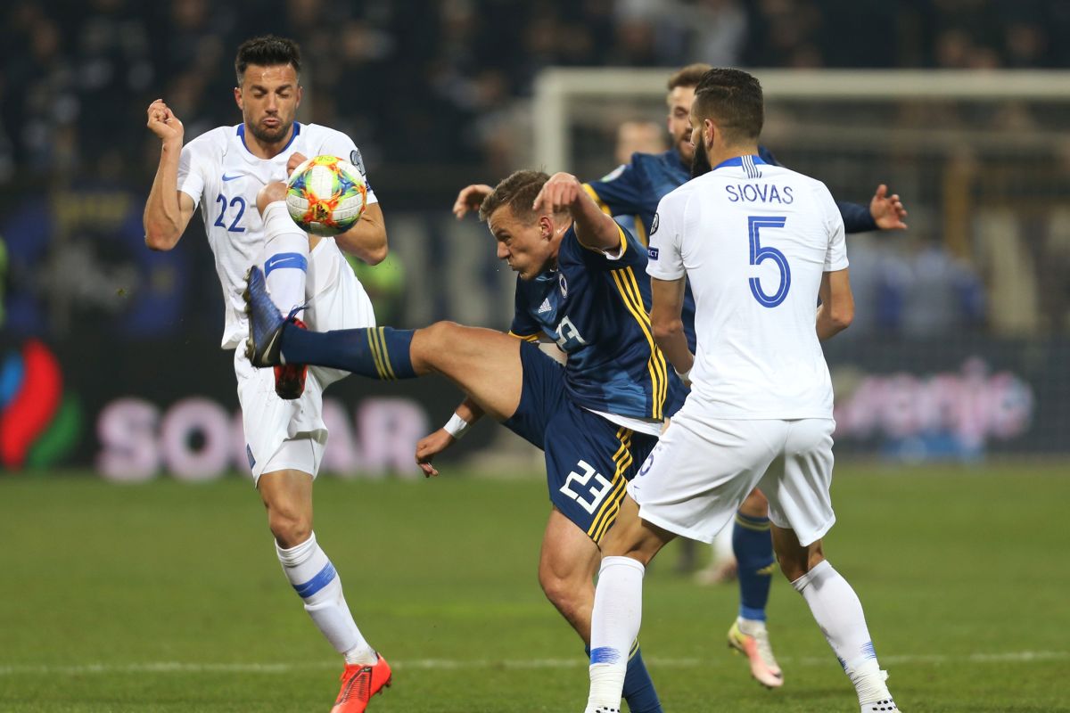 Yunani diimbangi Bosnia 2-2 pada kualifikasi Euro 2020