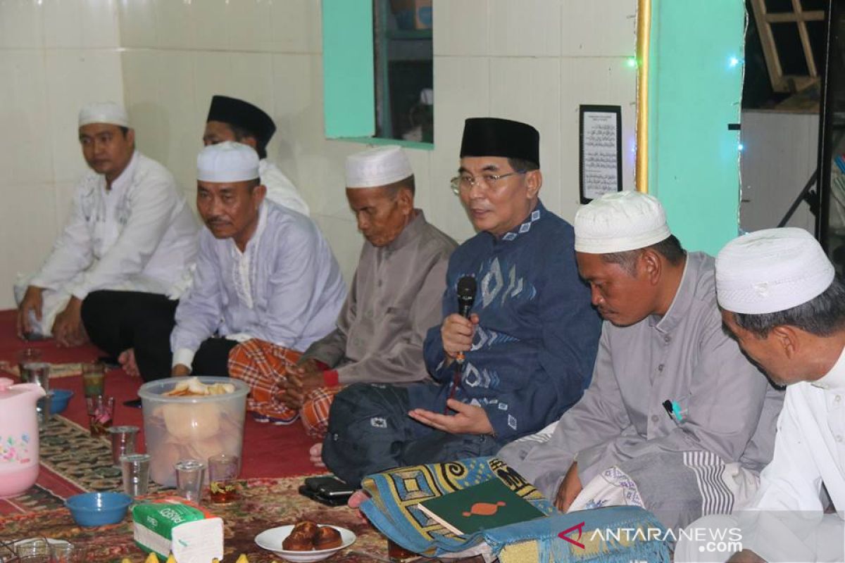 Bupati HSS hadiri peringatan Isra Mi'raj di Banjarbaru Daha Selatan