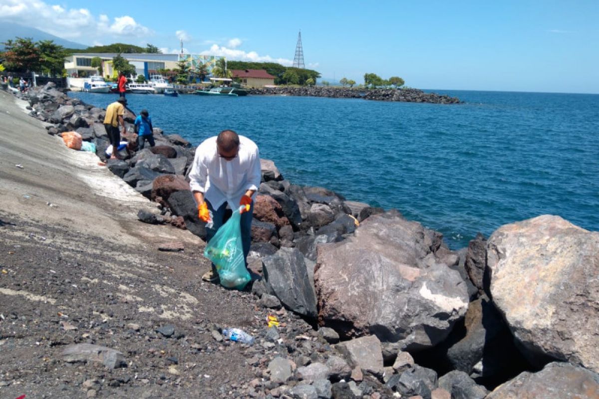 Dirjen pengelolaan limbah sampah B3-Bara Hasibuan ajak milenial kurangi sampah plastik