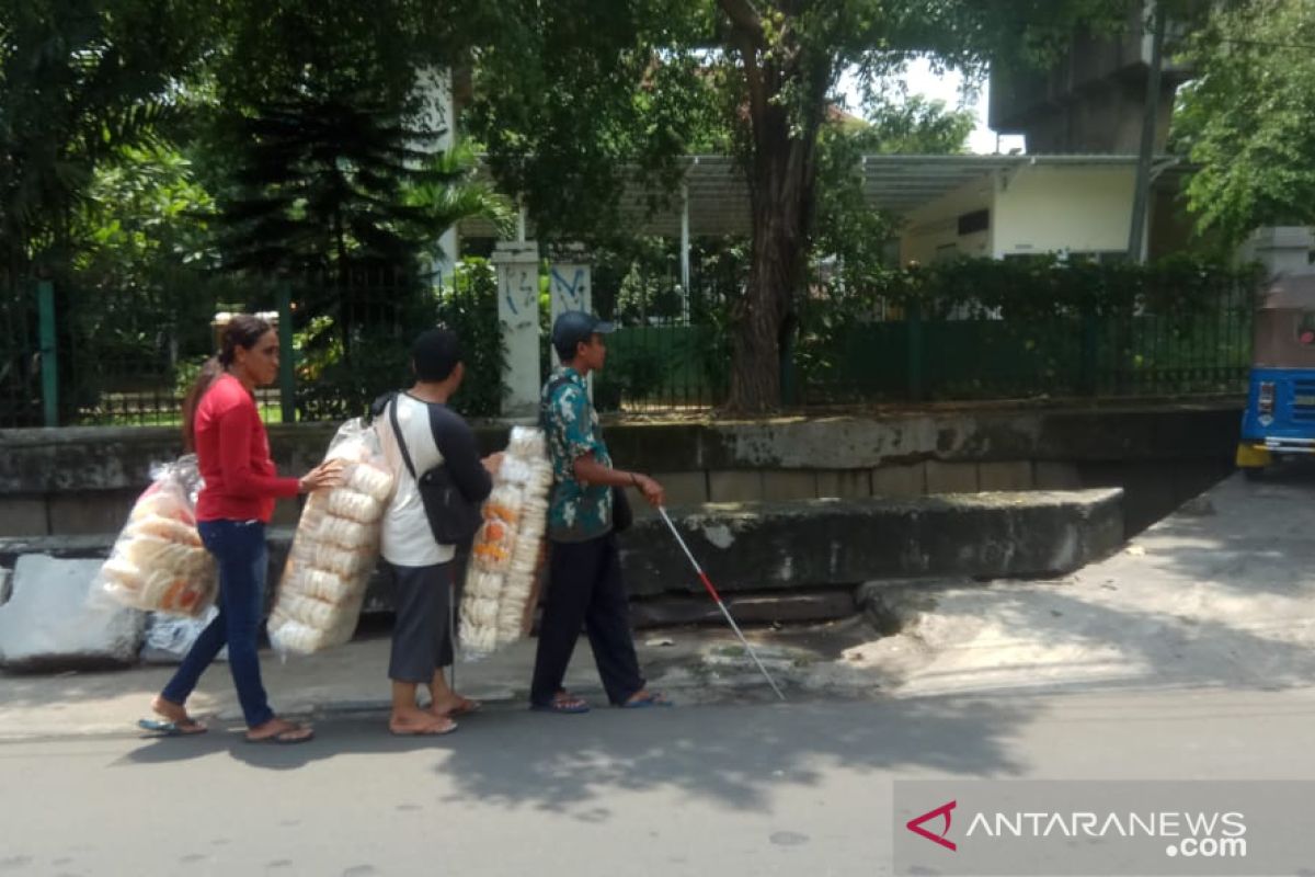 Trotoar Jakarta belum ramah difabel