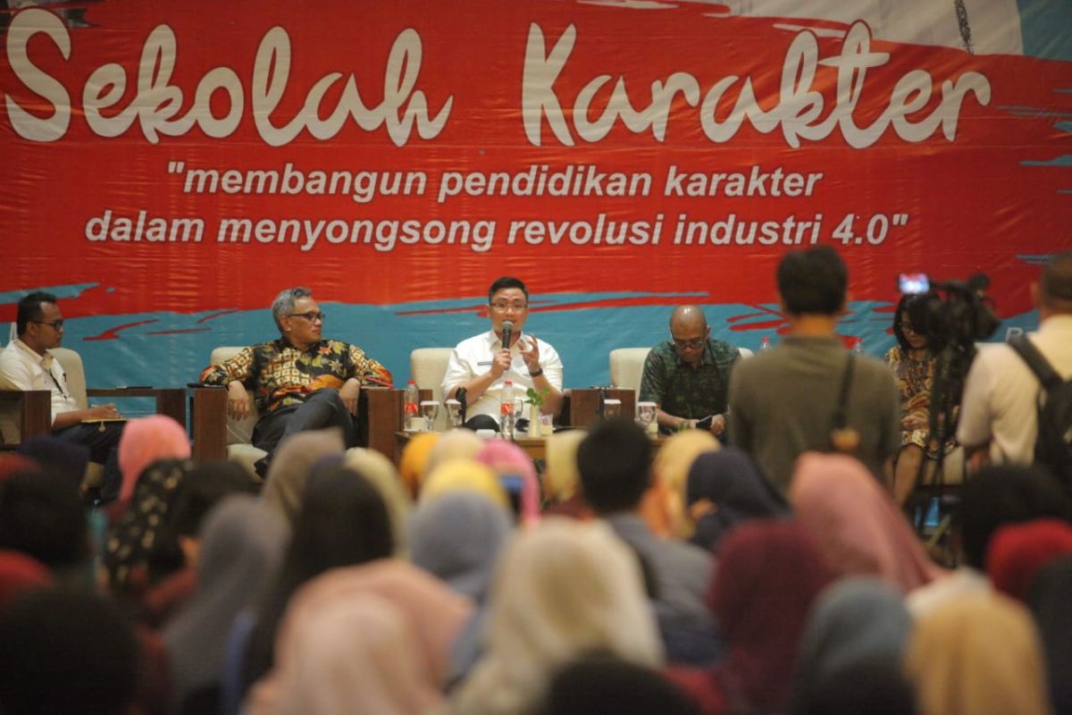 Banten akan anggarkan beasiswa bidikmisi untuk mahasiswa berprestasi