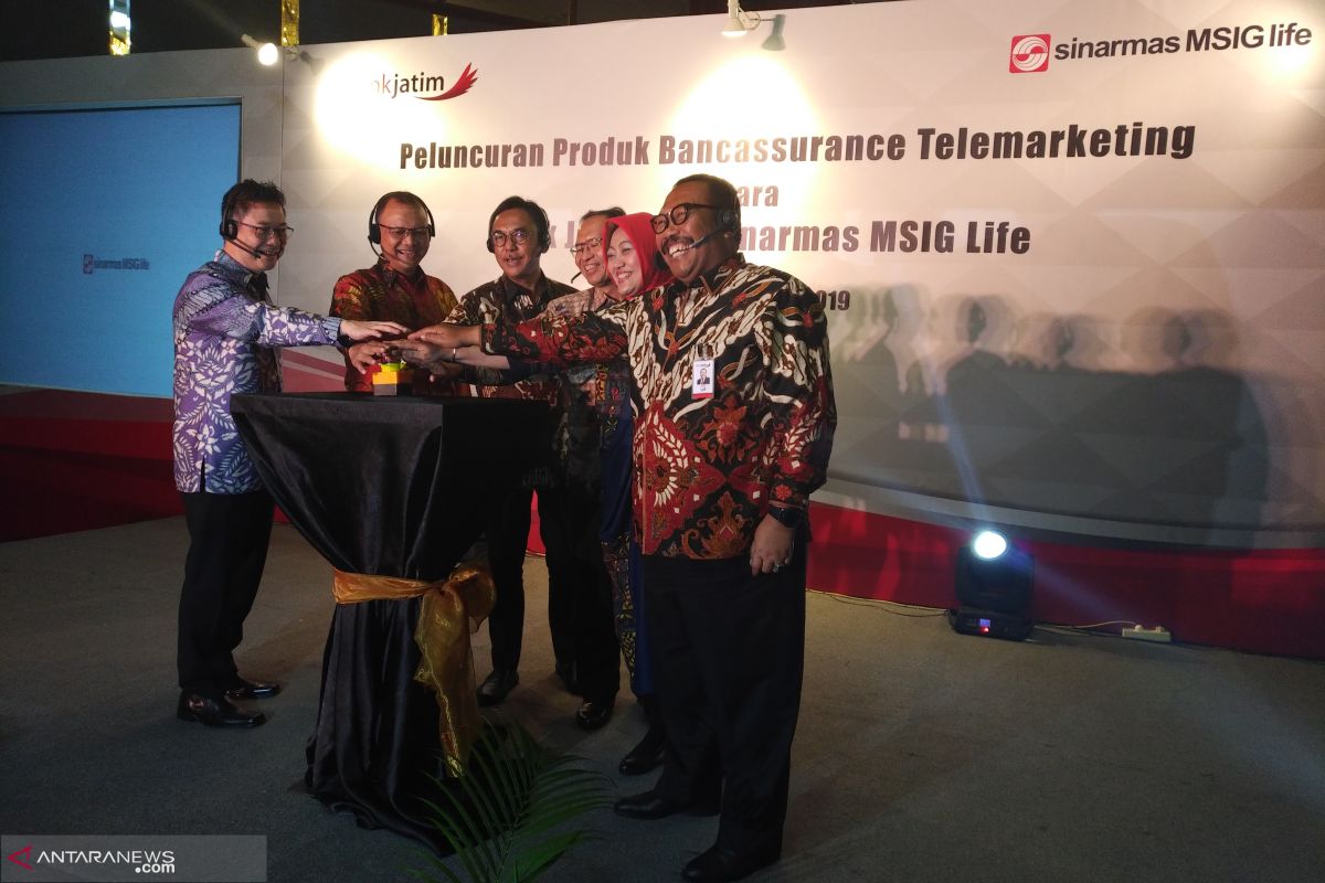 Sinarmas dan Bank Jatim luncurkan tiga produk asuransi