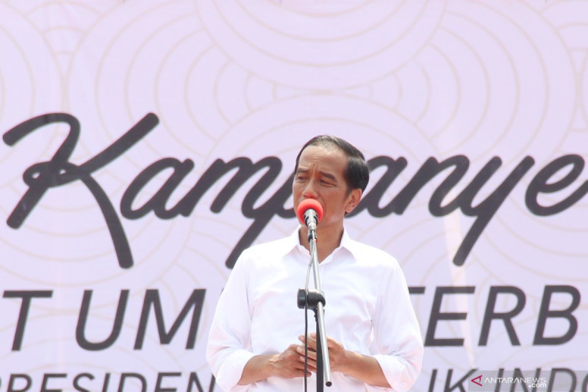 Jokowi minta masyarakat tidak mudah terpecah akibat informasi bohong